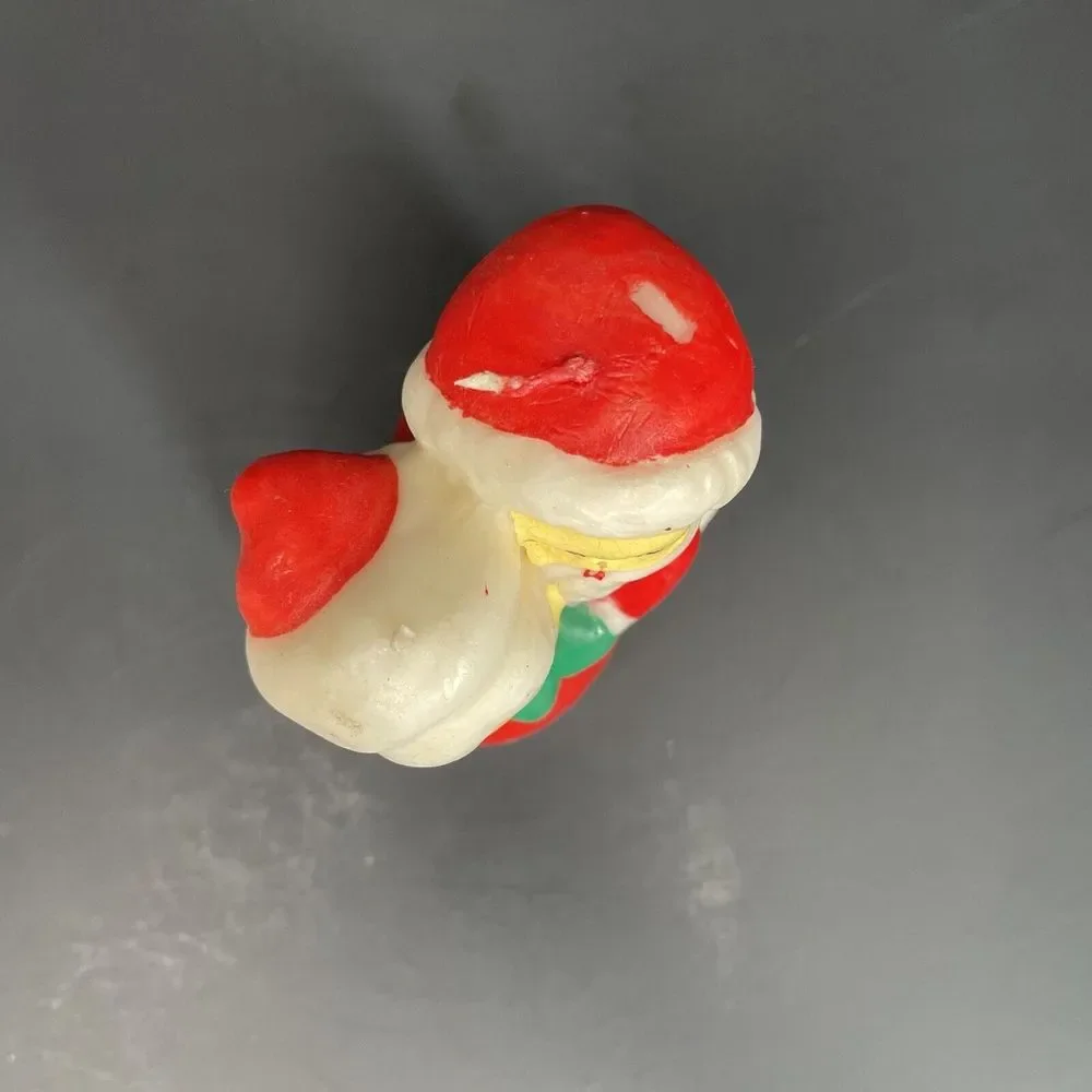 Vintage Santa Holding Mrs Claus Candle Christmas Holiday‎ Hugging Unused